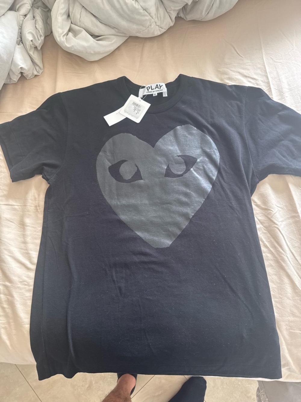 Comme des Garçons PLAY Black T-Shirt with gray heart NWT